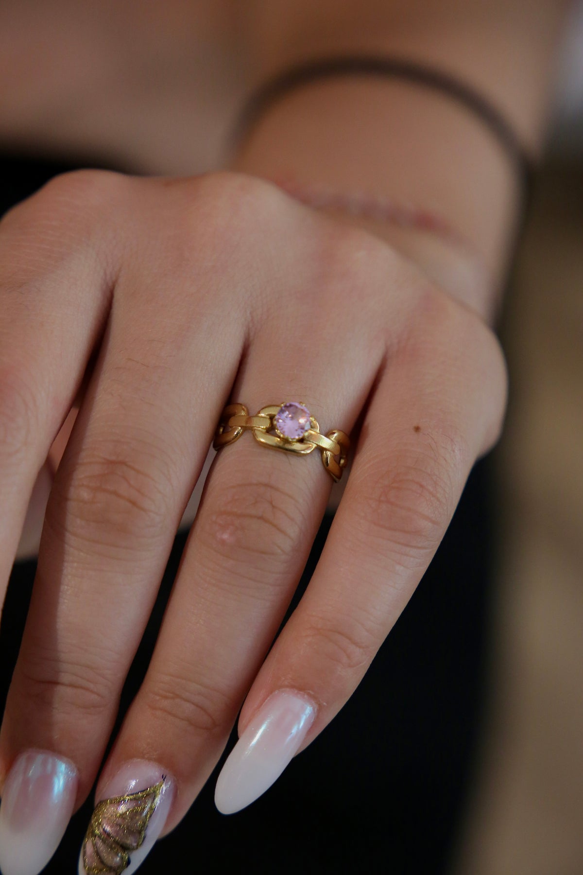 Chain Rose Stone Ring