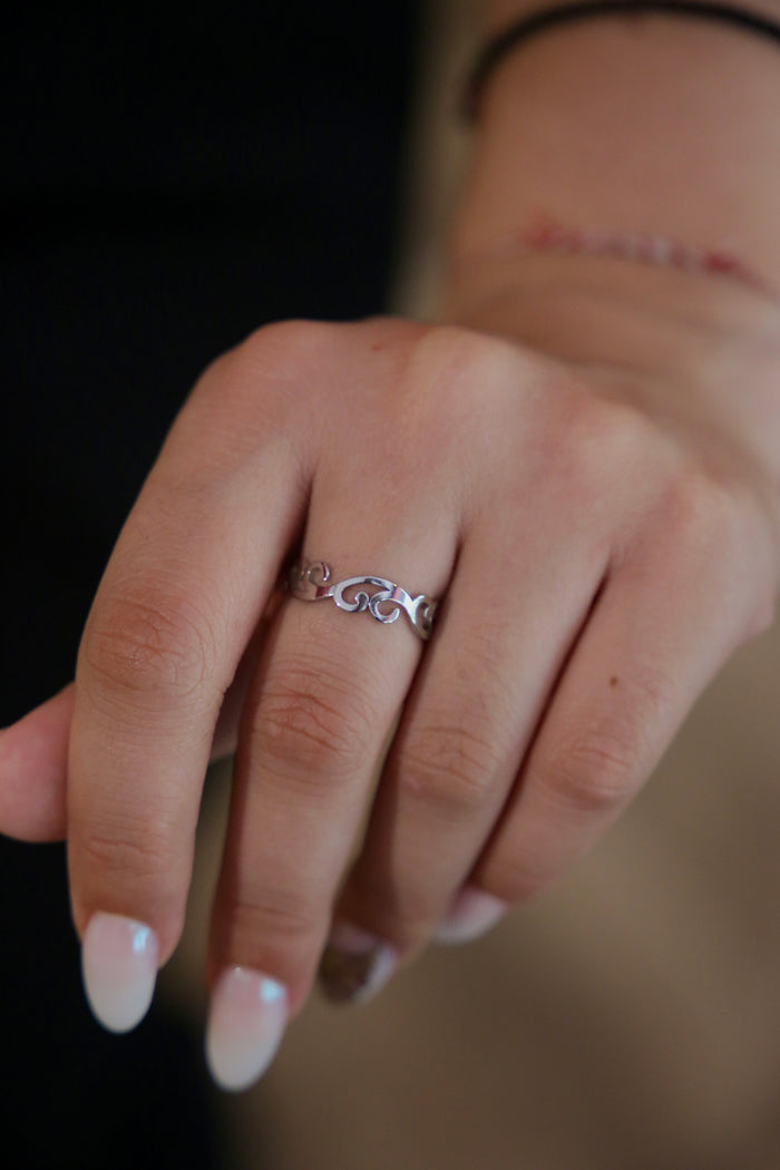 Wavy Ring