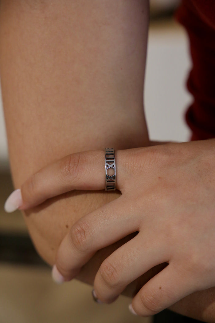 Roman Ring