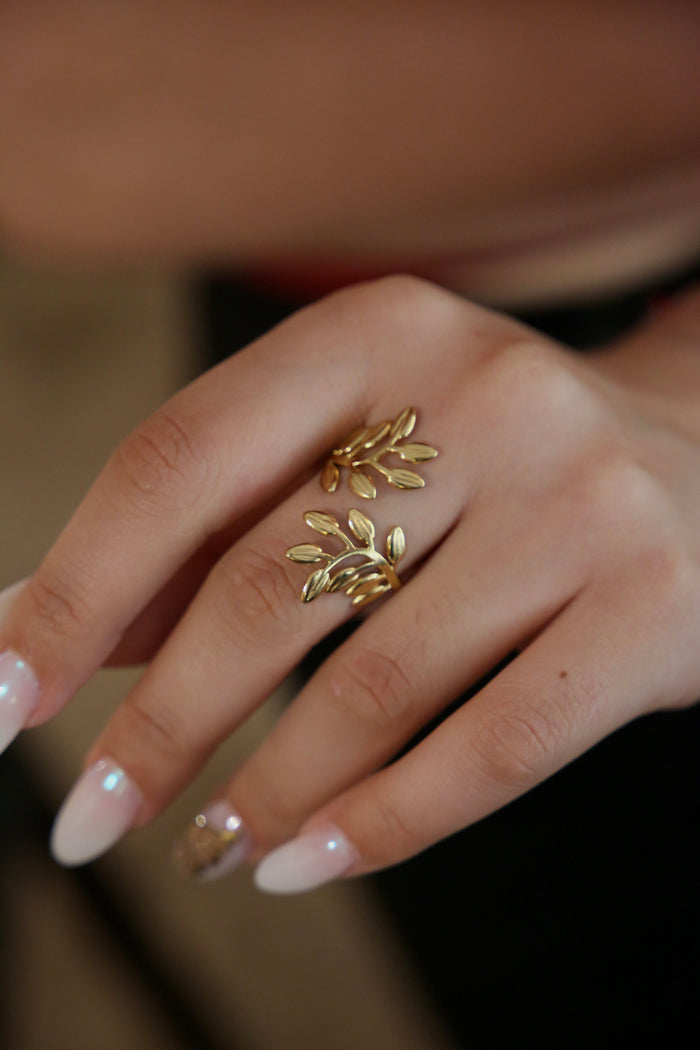 Golden Leaf Ring